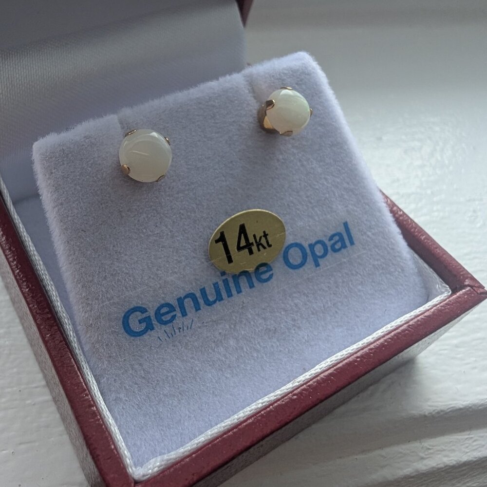 Brand New 14K Yellow Gold Opal Earrings For Sale